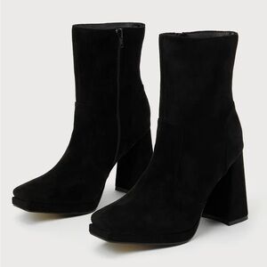 Lulus Black Ankle Booties Suede Square Toe High Heel Boots Size 10 NWT